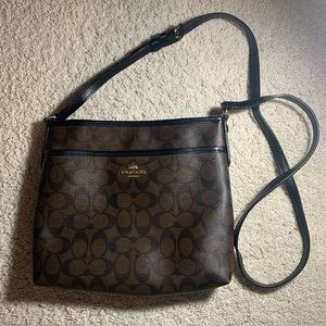 Coach Crossbody in Signature Canvas